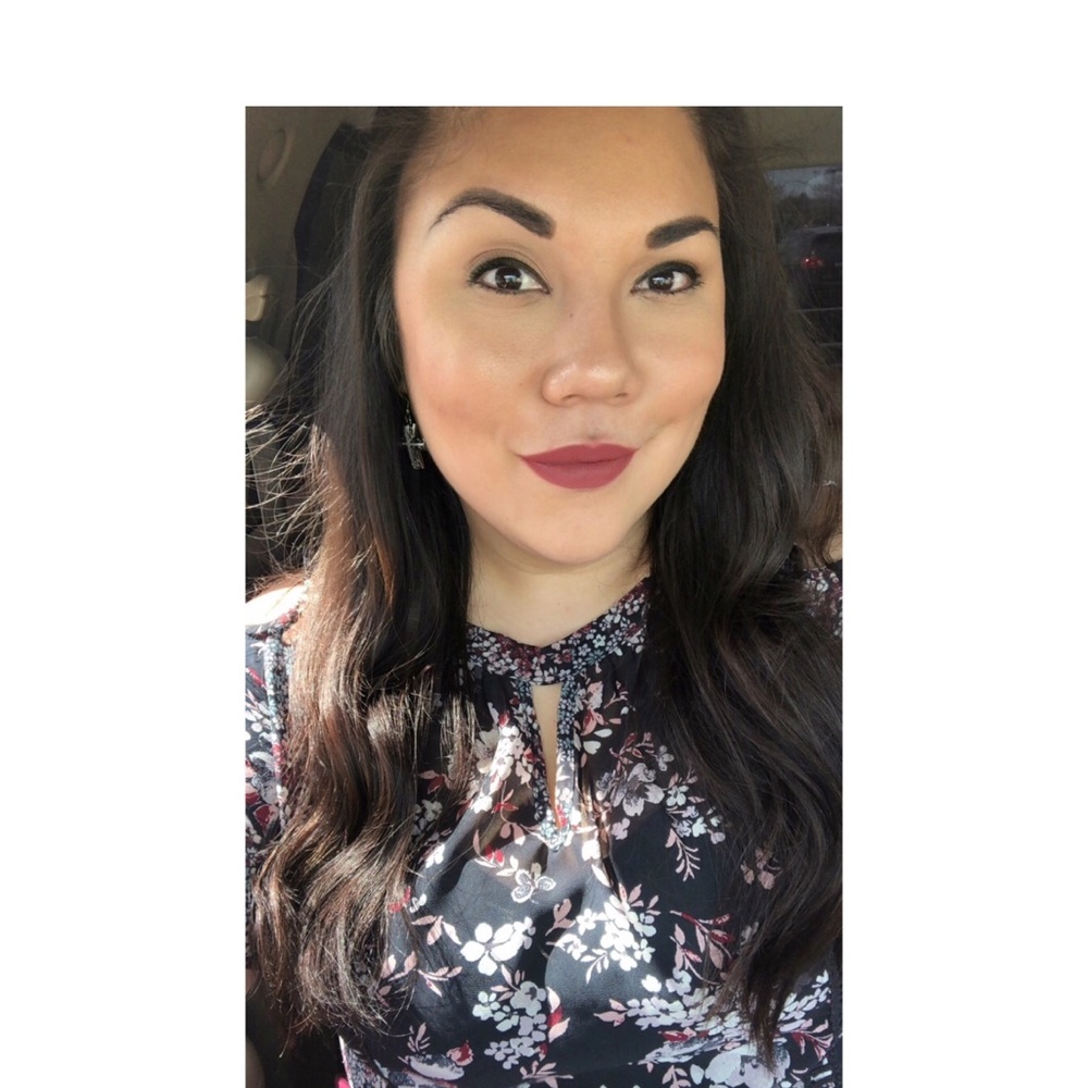 Meet your Posher, Analyssa